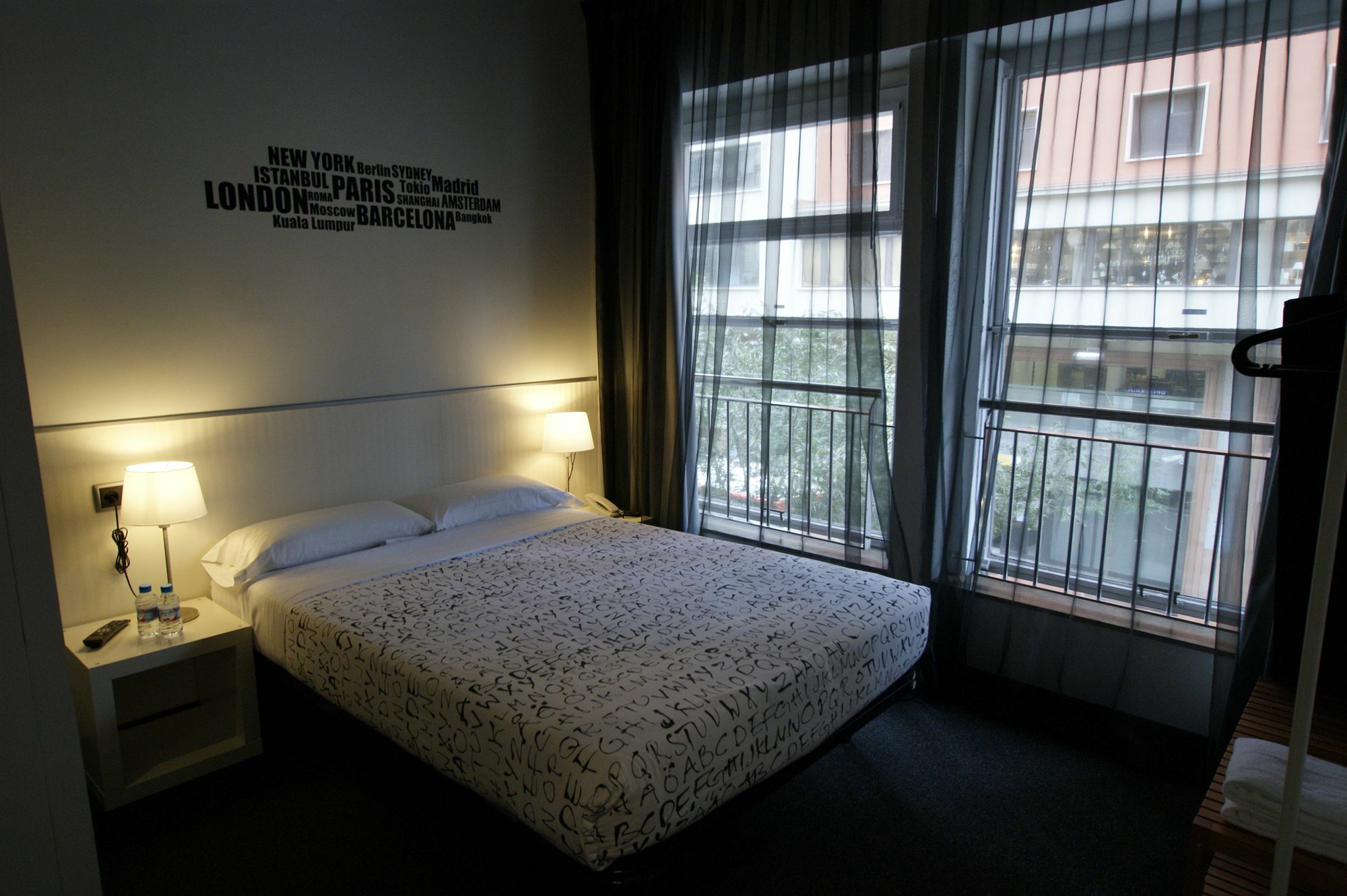 Q Barcelona Hotel Luaran gambar